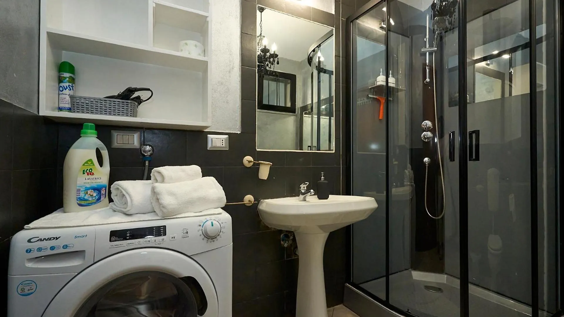 Humanitas House - 20 Minutes From Duomo - Navigli Διαμέρισμα Μιλάνο 0*,  Ιταλία