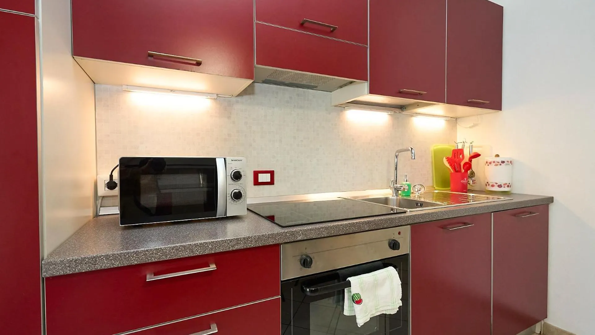 Humanitas House - 20 Minutes From Duomo - Navigli Apartment Milan